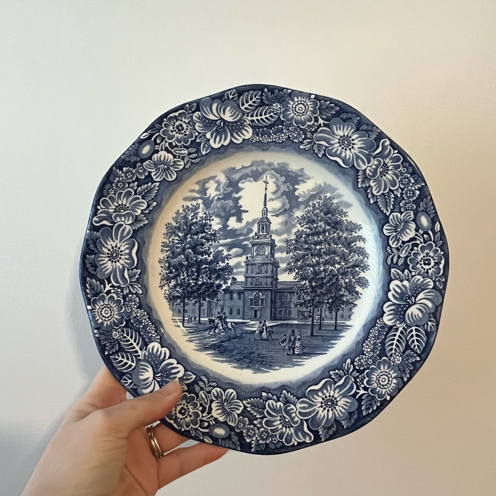 Vintage Staffordshire Ironstone Liberty Blue Retired Pattern Historic Plate - Picture 7 of 11